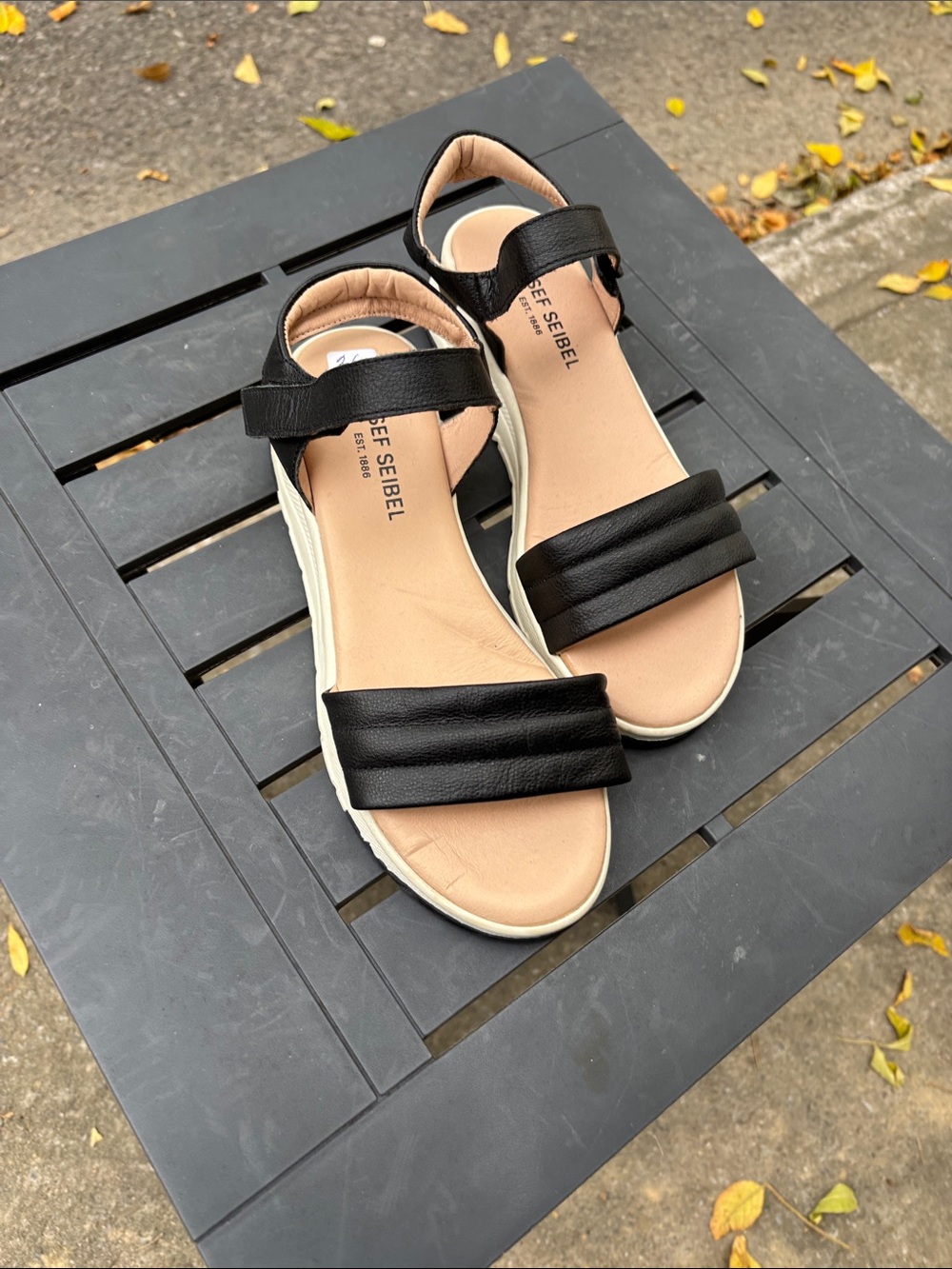 Comfortflow Black Leather Sandals with Cushioned Tan Footbed